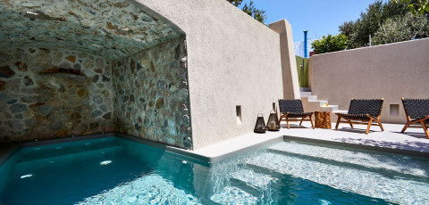 AEON SUITES - PYRGOS