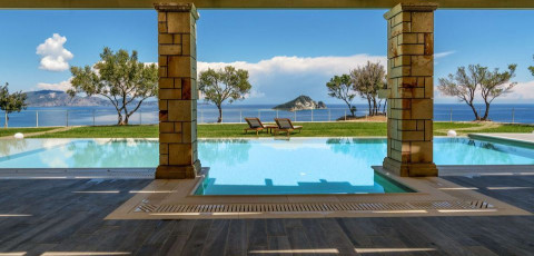 ARTINA LUXURY VILLA - KERI