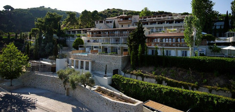 ATRIUM HOTEL - AGIA PARASKEVI 