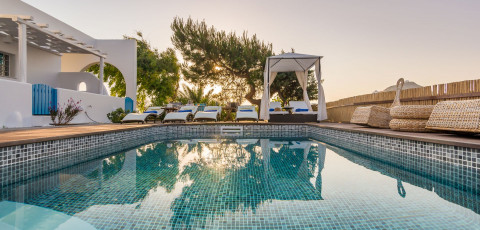 EIRIANA LUXURY SUITES - TRYPITI