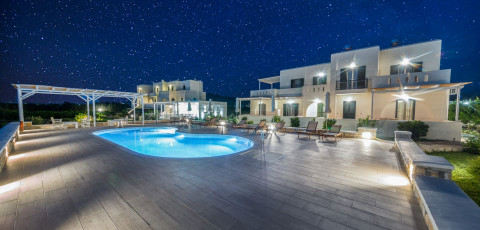IPHIMEDEIA APARTMENTS & SUITES - NAXOS TOWN AREA