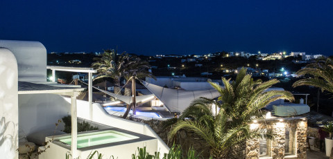 OSTRACO SUITES - MYKONOS TOWN