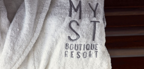 MYST BOUTIQUE HOTEL - OIA image 10