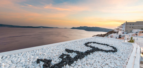 SANTORINI SECRET SUITES & SPA - OIA image 1