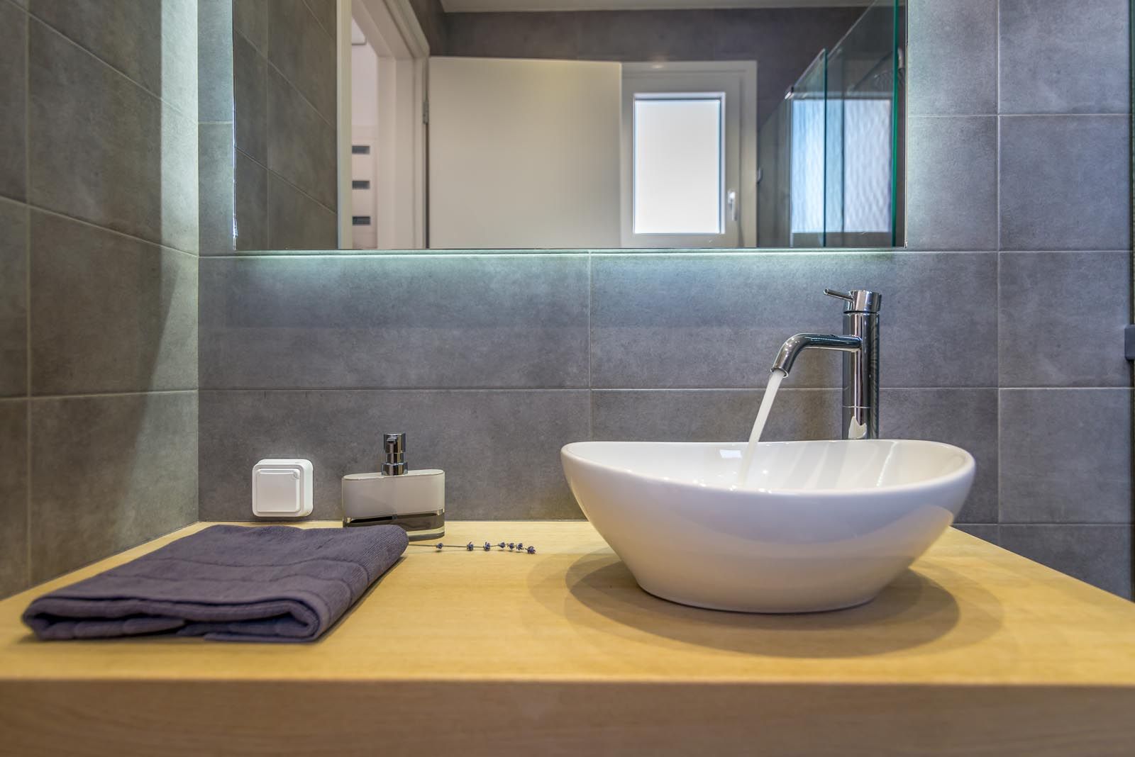 MILOS WAVES APARTMENTS POLLONIA, Milos Escape to Greece